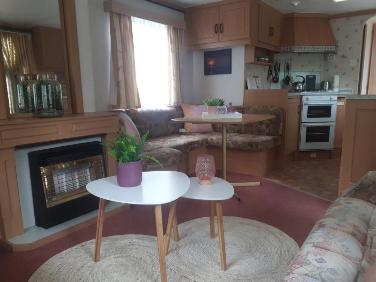 Caravan In Bosrijk Gebied Hotell Zuidlaren Exteriör bild