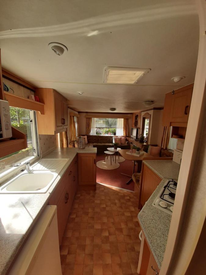 Caravan In Bosrijk Gebied Hotell Zuidlaren Exteriör bild